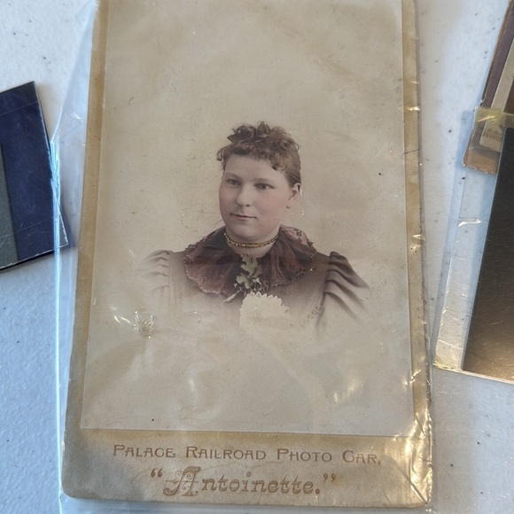 Vintage Photograph Collection - Picture 5 of 11